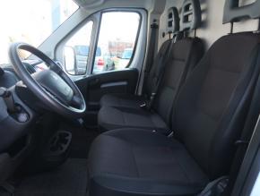 Peugeot Boxer  2.2 BlueHDi 