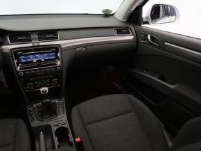 Škoda Superb  2.0 TDI Active 