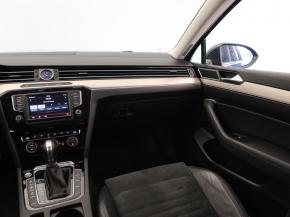 Volkswagen Passat  2.0 BiTDI Highline 