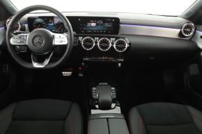 Mercedes-Benz CLA  250 AMG Paket 