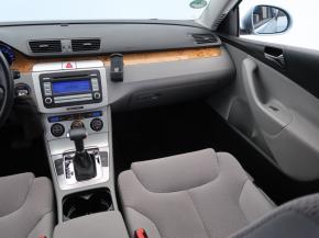 Volkswagen Passat  2.0 FSI Comfortline 