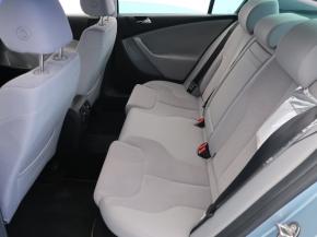 Volkswagen Passat  2.0 FSI Comfortline 