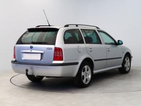 Škoda Octavia  1.9 TDI Tour 