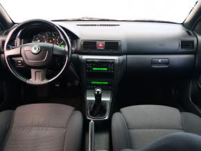 Škoda Octavia  1.9 TDI Tour 