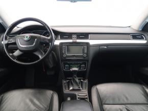 Škoda Superb  2.0 TDI Elegance 