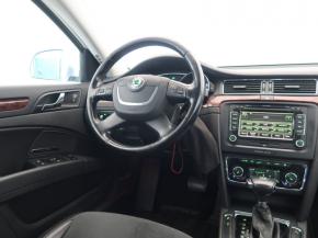 Škoda Superb  2.0 TDI Elegance 