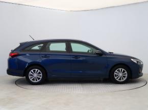 Hyundai i30  1.0 T-GDI Trikolor 