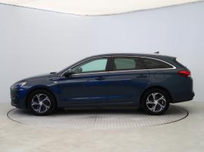 Hyundai i30  1.5 T-GDI MHEV Family Smart 