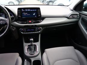 Hyundai i30  1.5 T-GDI MHEV Family Smart 