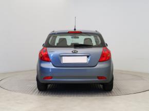 Kia Ceed  1.4 CVVT 