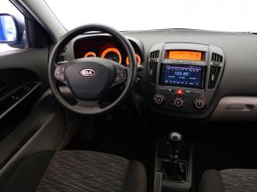 Kia Ceed  1.4 CVVT 