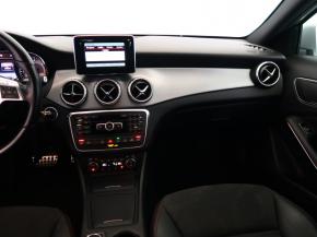 Mercedes-Benz GLA  GLA 220 CDI 4MATIC 