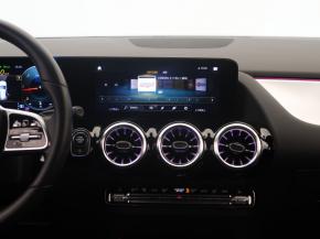 Mercedes-Benz GLA  GLA 200d 