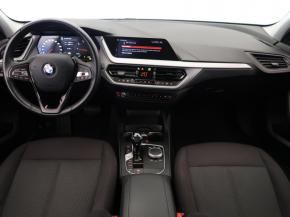 BMW 1  118i 