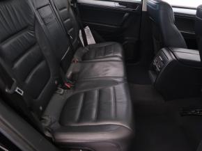 Volkswagen Touareg  3.0 TDI 