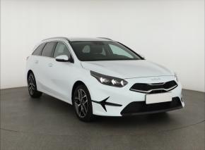 Kia Ceed  1.5 T-GDI Top 