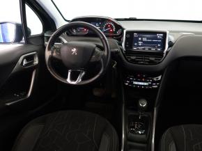 Peugeot 2008  1.2 PureTech 