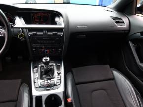 Audi A5  3.0 TDI S-Line 