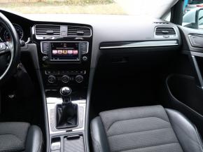 Volkswagen Golf  2.0 TDI 