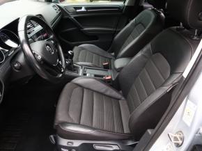 Volkswagen Golf  2.0 TDI 