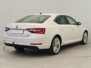 Škoda Superb  2.0 TDI Style 