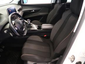 Peugeot 5008  PureTech 130 