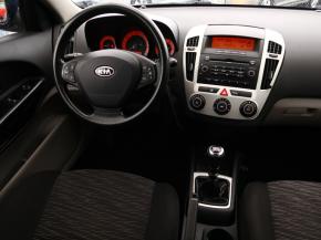 Kia Ceed  1.4 CVVT 