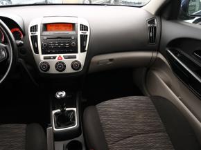 Kia Ceed  1.4 CVVT 