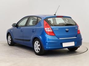 Hyundai i30  1.6 CVVT 