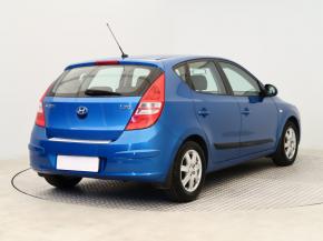 Hyundai i30  1.6 CVVT 