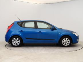 Hyundai i30  1.6 CVVT 