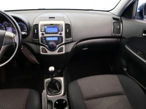 Hyundai i30  1.6 CVVT 