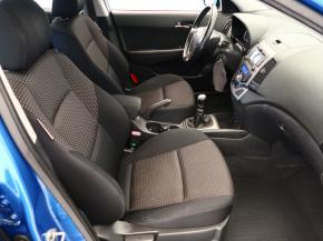 Hyundai i30  1.6 CVVT 