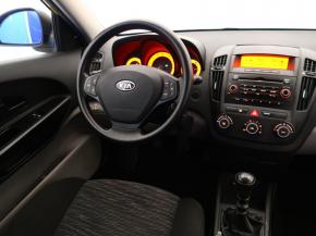 Kia Ceed  1.4 CVVT 