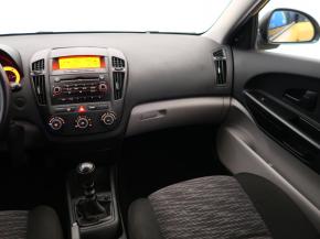 Kia Ceed  1.4 CVVT 