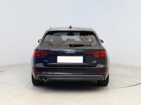 Audi A4  3.0 TDI S-Line 