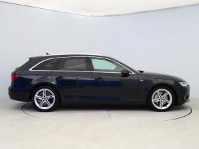 Audi A4  3.0 TDI S-Line 