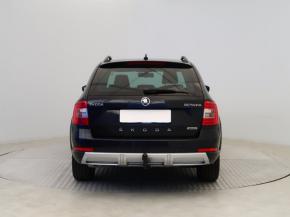 Škoda Octavia  Scout 2.0 TDI . 