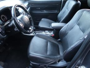 Mitsubishi Outlander  2.2 DI-D 