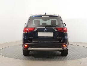 Mitsubishi Outlander  2.2 DI-D 