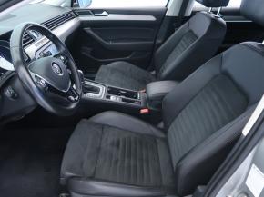 Volkswagen Passat  2.0 TDI 