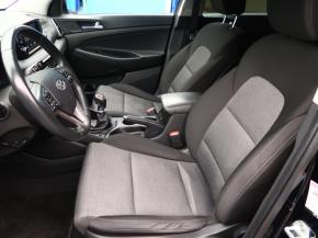 Hyundai Tucson  1.6 GDI Trikolor 