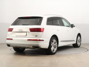 Audi Q7  3.0 TDI S-Line 