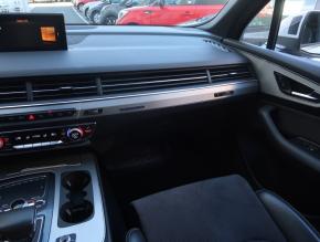 Audi Q7  3.0 TDI S-Line 