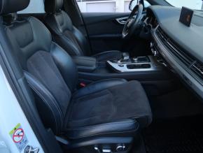 Audi Q7  3.0 TDI S-Line 