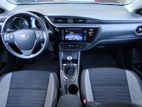 Toyota Auris  1.6 Valvematic 