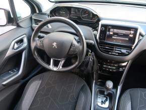 Peugeot 2008  1.2 PureTech 