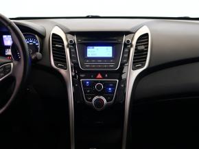 Hyundai i30  1.6 MPI 