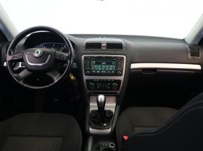 Škoda Octavia  2.0 TDI Elegance 