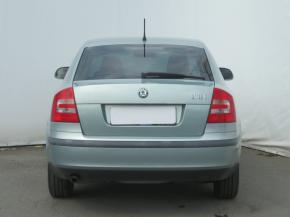 Škoda Octavia  1.6 Tour 